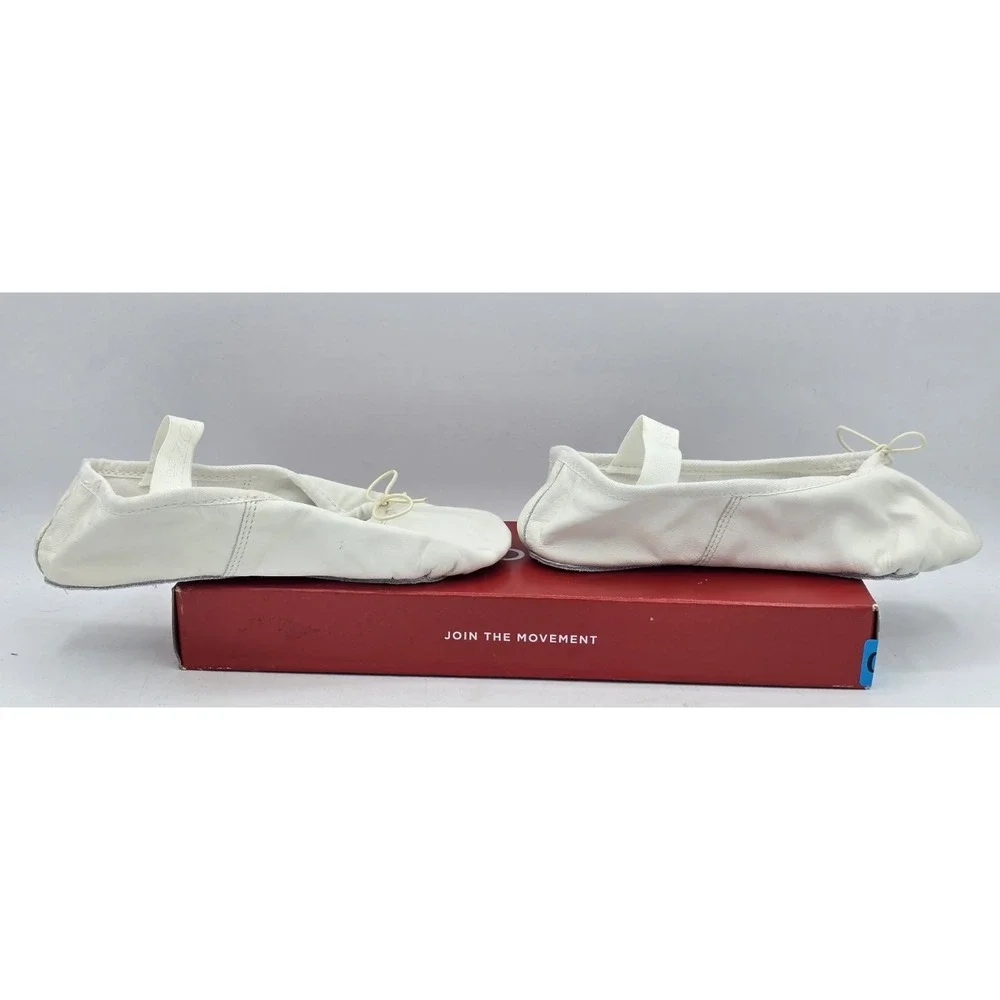 NIB Capezio Kids Daisy Ballet Flats -‎ Color White - Size Kids 13W